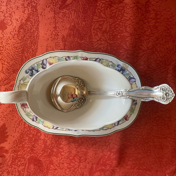 Arbutus Gravy Ladle - Picture 9 of 9